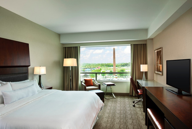 westin-wilmington-king-bedroom